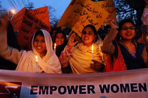 pakistan-report-7apr15-1